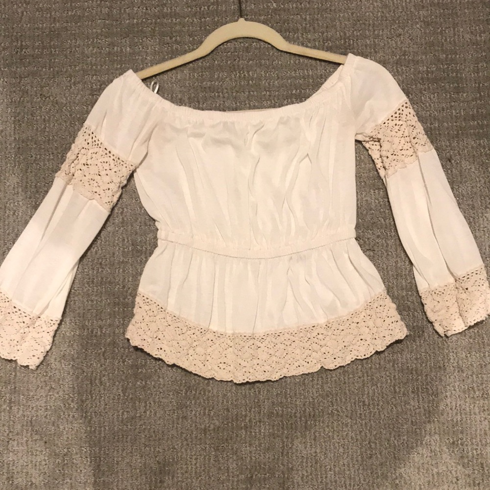 Off the shoulder long sleeve blouse